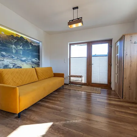 Topor Widokowy Z Placem Zabaw * 코스실리스코